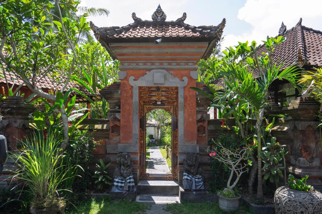 Hotel Lodtunduh Sari Ubud Esterno foto